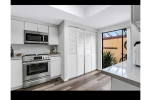 8858 48th Street, Sunrise, FL 33351 - MLS#B26030622