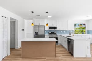 820 Rock Hill Avenue, Davie, FL 33325 - MLS#B26030667
