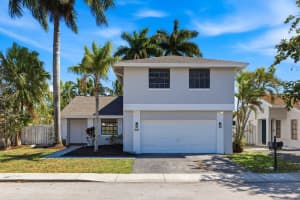 820 Rock Hill Avenue, Davie, FL 33325 - MLS#B26030667