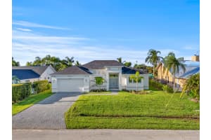 632 Seahouse Drive, Port Saint Lucie, FL 34983 - MLS#B26030710