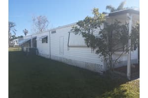 12 Universidad Lane, Port Saint Lucie, FL 34952 - MLS#B26030735