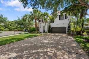 2104 Spring Court, Palm Beach Gardens, FL 33410 - MLS#B26030917