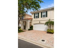 23 Live Oak Circle, Tequesta, FL 33469 - MLS#B26030989