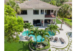 9521 Eden Manor, Parkland, FL 33076 - MLS#B26031061
