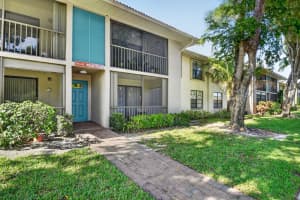9810 Pineapple Tree Drive, Boynton Beach, FL 33436 - MLS#B26031081