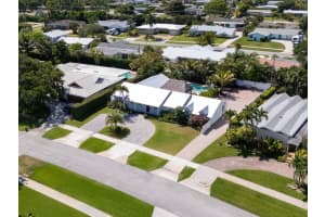 418 Oyster Road, North Palm Beach, FL 33408 - MLS#B26031090