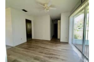 717 SE Alamanda, Stuart, FL 34996, Stuart, FL 34996 - MLS#B26031126