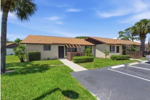 21 V�a De Casas Norte, Boynton Beach, FL 33426, Boynton Beach, FL 33426 - MLS#B26031138