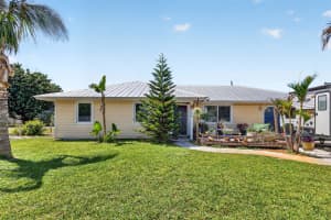 8143 Woodland Road, Hobe Sound, FL 33455 - MLS#B26031143