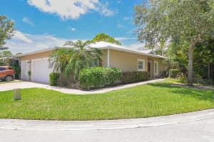 649 Bent Paddle Lane, Port Saint Lucie, FL 34983 - MLS#B26031307