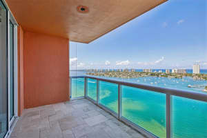 2640 Lake Shore Drive, Riviera Beach, FL 33404 - MLS#B26031314