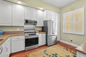 25 Harbour Isle Dr W 205, Fort Pierce, FL 34949, Fort Pierce, FL 34949 - MLS#B26031390