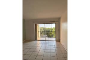 13707 Kendale Lakes Circle, Miami, FL 33183 - MLS#B26031494
