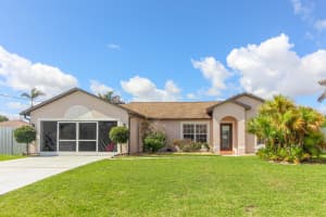 2718 Hamilton Avenue, Port Saint Lucie, FL 34987 - MLS#B26031529