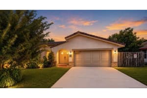 4240 74th Avenue, Lauderhill, FL 33319 - MLS#B26031530