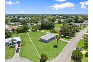 651 Old Briar Avenue, Port Saint Lucie, FL 34953 - MLS#B26031556
