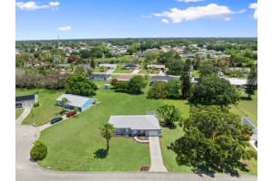 651 Old Briar Avenue, Port Saint Lucie, FL 34953 - MLS#B26031556