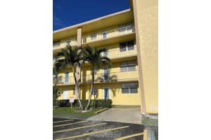 9949 Sandalfoot Boulevard, Boca Raton, FL 33428 - MLS#B26031562