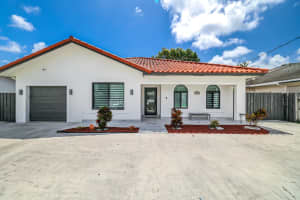 2000 28th Avenue, Fort Lauderdale, FL 33312 - MLS#B26031593