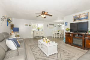 18 Lake Vista Trail, Port St Lucie, FL 34952 - MLS#B26031595