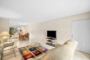 9810 Pineapple Tree Drive, Boynton Beach, FL 33436 - MLS#B26031618