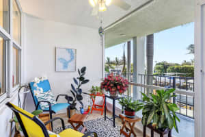 109 Paradise Harbour Boulevard, North Palm Beach, FL 33408 - MLS#B26031649