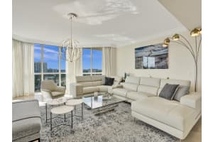3100 Ocean Boulevard, Fort Lauderdale, FL 33308 - MLS#B26031690