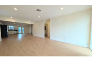 541 68th Way, Hollywood, FL 33024 - MLS#B26031695