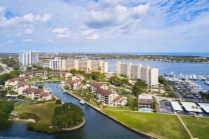 136 Lakeshore Drive, North Palm Beach, FL 33408 - MLS#B26031845