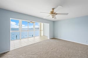 400 Wilma Circle, Riviera Beach, FL 33404 - MLS#B26031871
