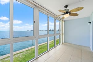 400 Wilma Circle, Riviera Beach, FL 33404 - MLS#B26031871