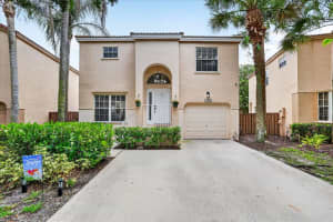 10870 12th Drive, Plantation, FL 33322 - MLS#B26031873