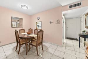 701 Lori Drive, Palm Springs, FL 33461 - MLS#B26031877