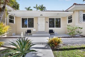 742 Hollywood Boulevard, Hollywood, FL 33019 - MLS#B26031898