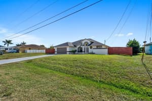 434 Jeanne Avenue, Port Saint Lucie, FL 34953 - MLS#B26031909