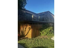 341 Lake Arbor Drive, Palm Springs, FL 33461 - MLS#B26031955