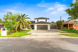 15015 88th Court, Miami Lakes, FL 33018 - MLS#B26032007