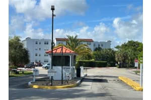 2851 Somerset Drive, Lauderdale Lakes, FL 33311 - MLS#B26032027