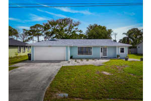 662 Essex Drive, Port Saint Lucie, FL 34984 - MLS#B26032042