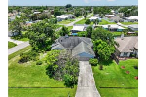 674 Starfish Avenue, Port Saint Lucie, FL 34983 - MLS#B26032065