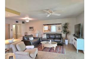 209 Oxford 100 #209, West Palm Beach, FL 33417, - MLS#B26032077