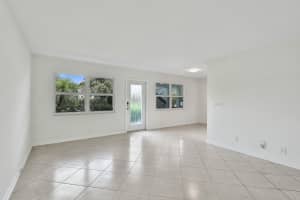 1112 Oakridge 1112, Deerfield Beach, FL 33442, Deerfield Beach, FL 33442 - MLS#B26032110