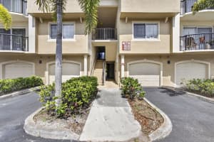 800 Crestwood Ct Court, Royal Palm Beach, FL 33411 - MLS#B26032132