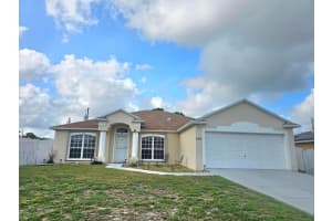 589 Fairfax Avenue, Port Saint Lucie, FL 34983 - MLS#B26032204