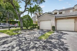 9883 1st Court, Plantation, FL 33324 - MLS#B26032221
