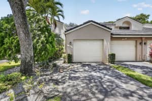 9883 1st Court, Plantation, FL 33324 - MLS#B26032221