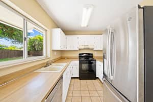 18451 Spanish Isles Place, Boca Raton, FL 33496 - MLS#B26032356