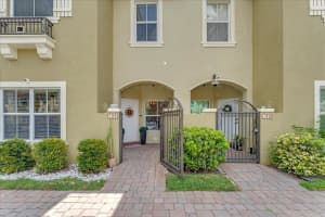128 Lake Monterey Circle, Boynton Beach, FL 33426 - MLS#B26032452