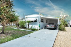 8400 Eagle Avenue, Hobe Sound, FL 33455 - MLS#B26032462