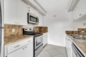 311 3rd Way, West Palm Beach, FL 33407 - MLS#B26032479